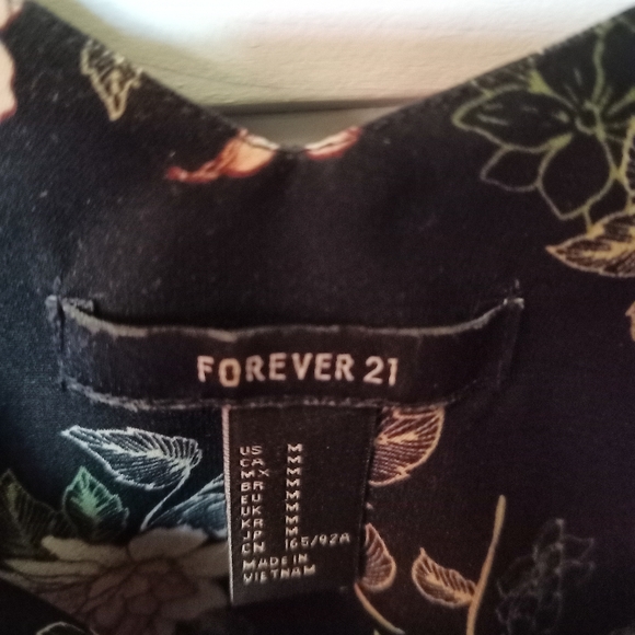 Flowy tank top - Picture 2 of 2